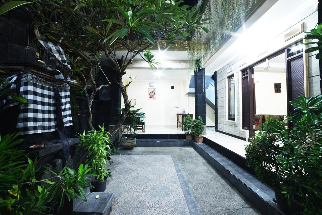 Ganggas Homestay 짐바란 외부 사진